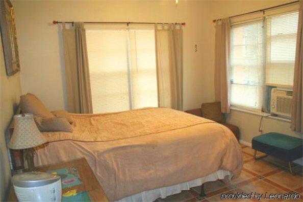 Coral House Hotel Hollywood Room photo